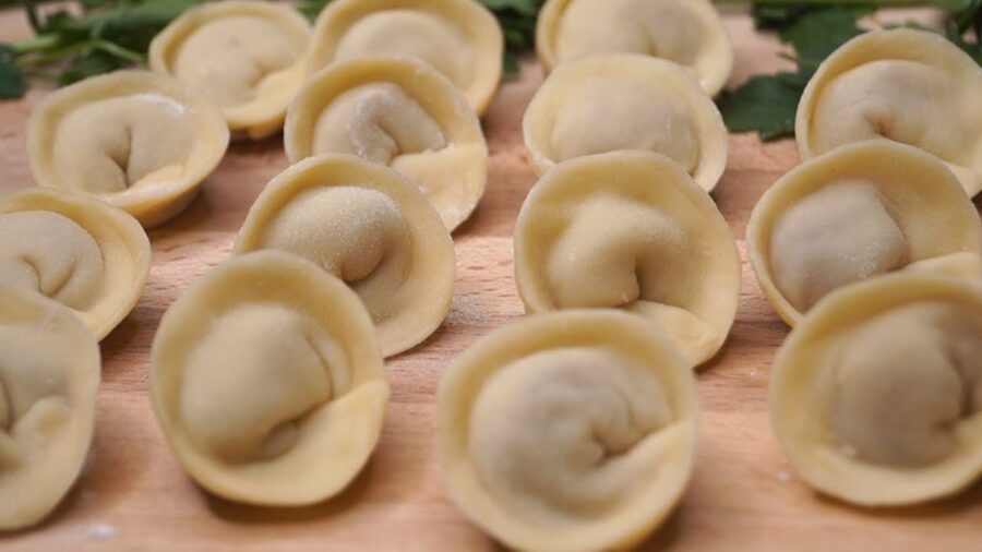 Рецепт соковитих лінивих пельменів 