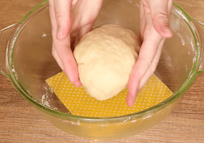 Рецепт смачних рогаликів з повидлом без яєць, масла і молока