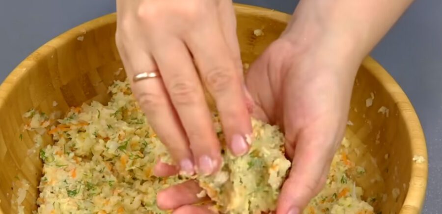 Як приготувати соковиті котлети з капусти й без борошна