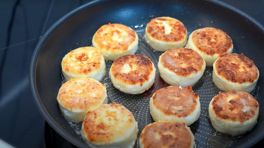 Рецепт пишних та ніжних сирників без борошна