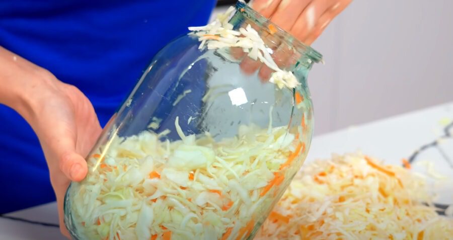 Коли варто робити квашену капусту