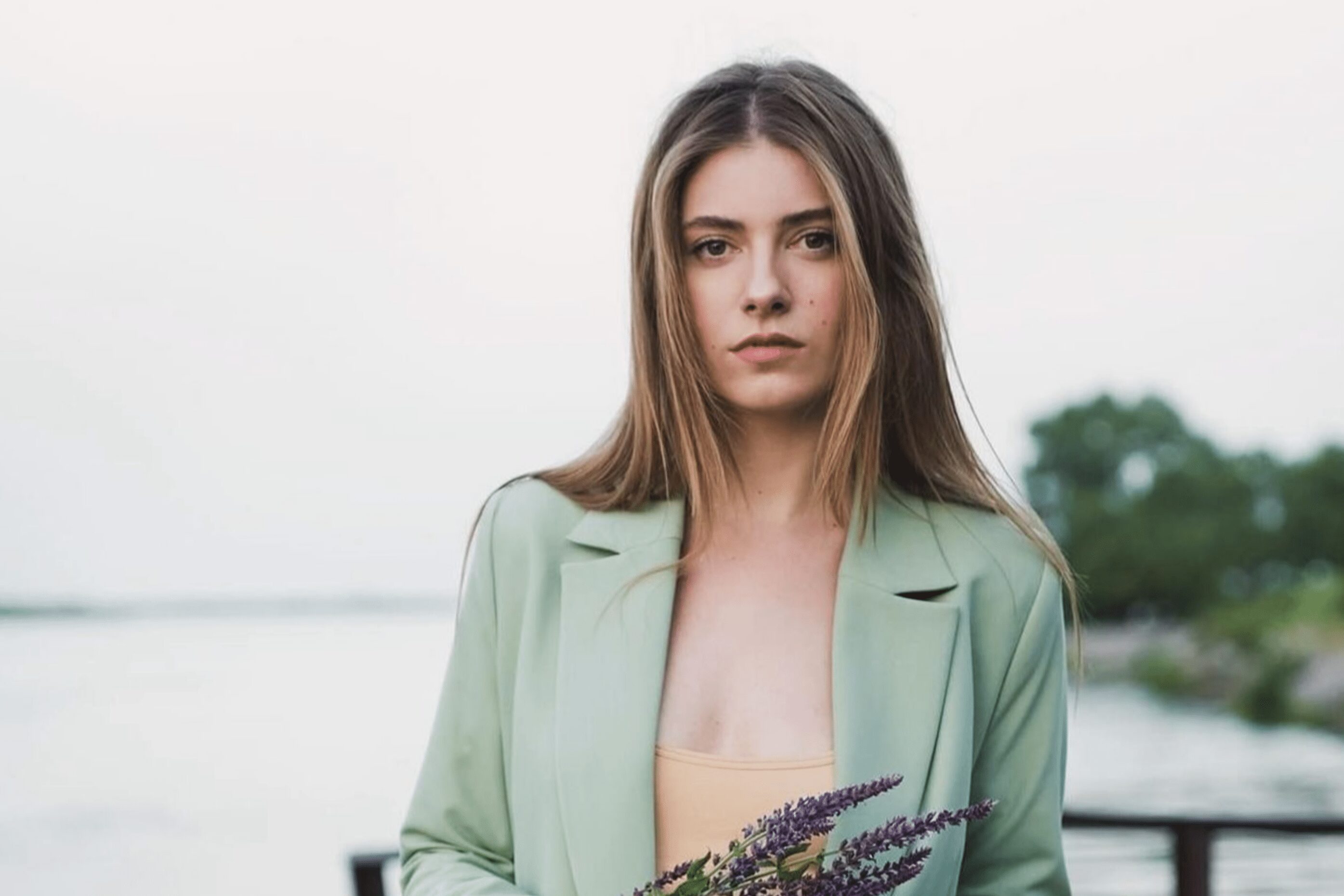 Дарʼя Петрожицька розповіла, що втратила дитину в 20 років. Фото з Instagram @petrozhitskaya