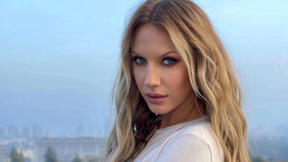 Леся Нікітюк зізналась, що залишила свою собаку заради гастролей, але тепер повернулась до нього