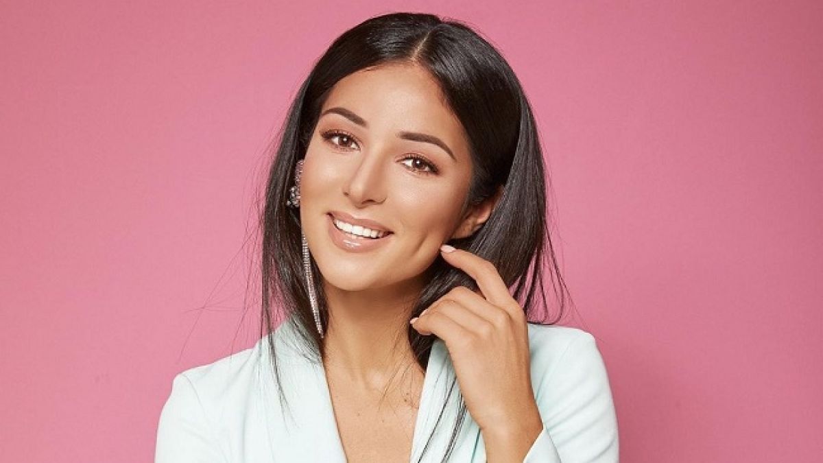 Відома співачка Злата Огнєвіч несподівано зустрілась із зірковим пліткарем Богданом Беспаловим