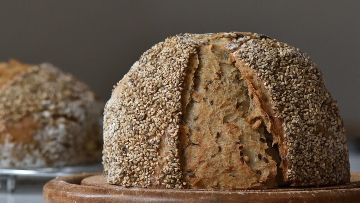 Навіщо класти хліб у цукорницю