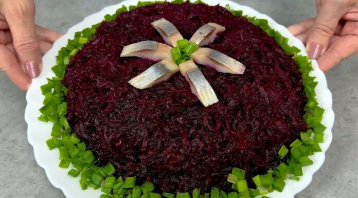 Кулінари розповіли, як правильно складати "Шубу"