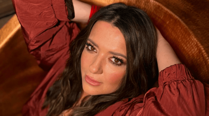 Могилевська зібрала всю родину й подалася за кордон: не лише для відпочинку, а щоб побачитися з онуком Наталія Могилевська стала не лише мамою, але й бабусею