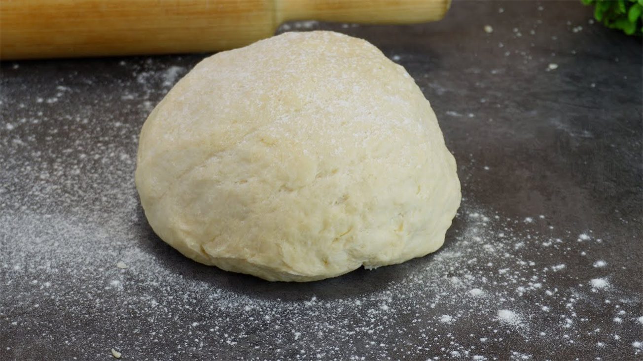 Як зробити вдале тісто для вареників та пельменів