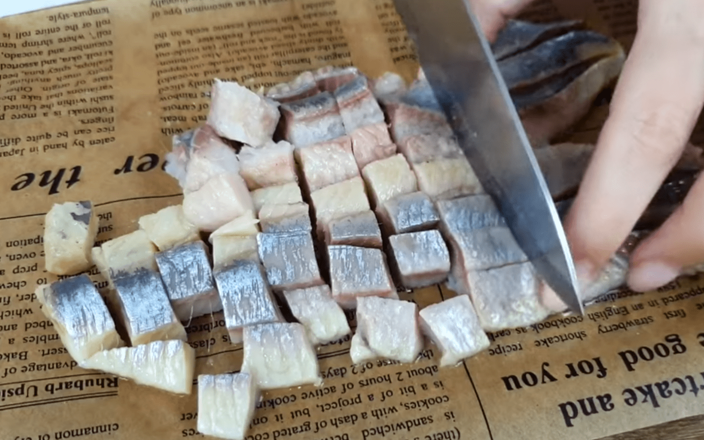 Кулінари розповіли, як з оселедця і сметани приготувати дуже смачну закуску