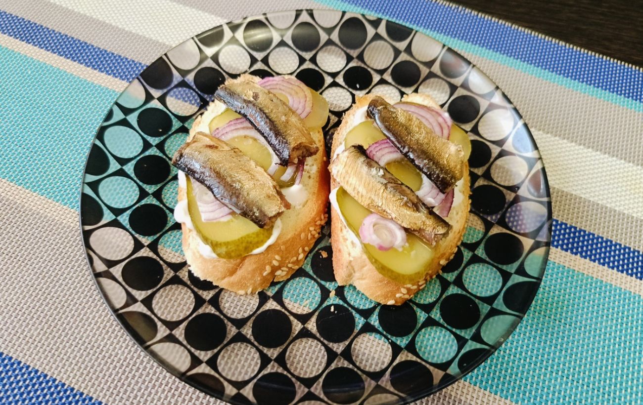 Кулінари розповіли, як приготувати смачні брускети до святкового столу зі шпротами