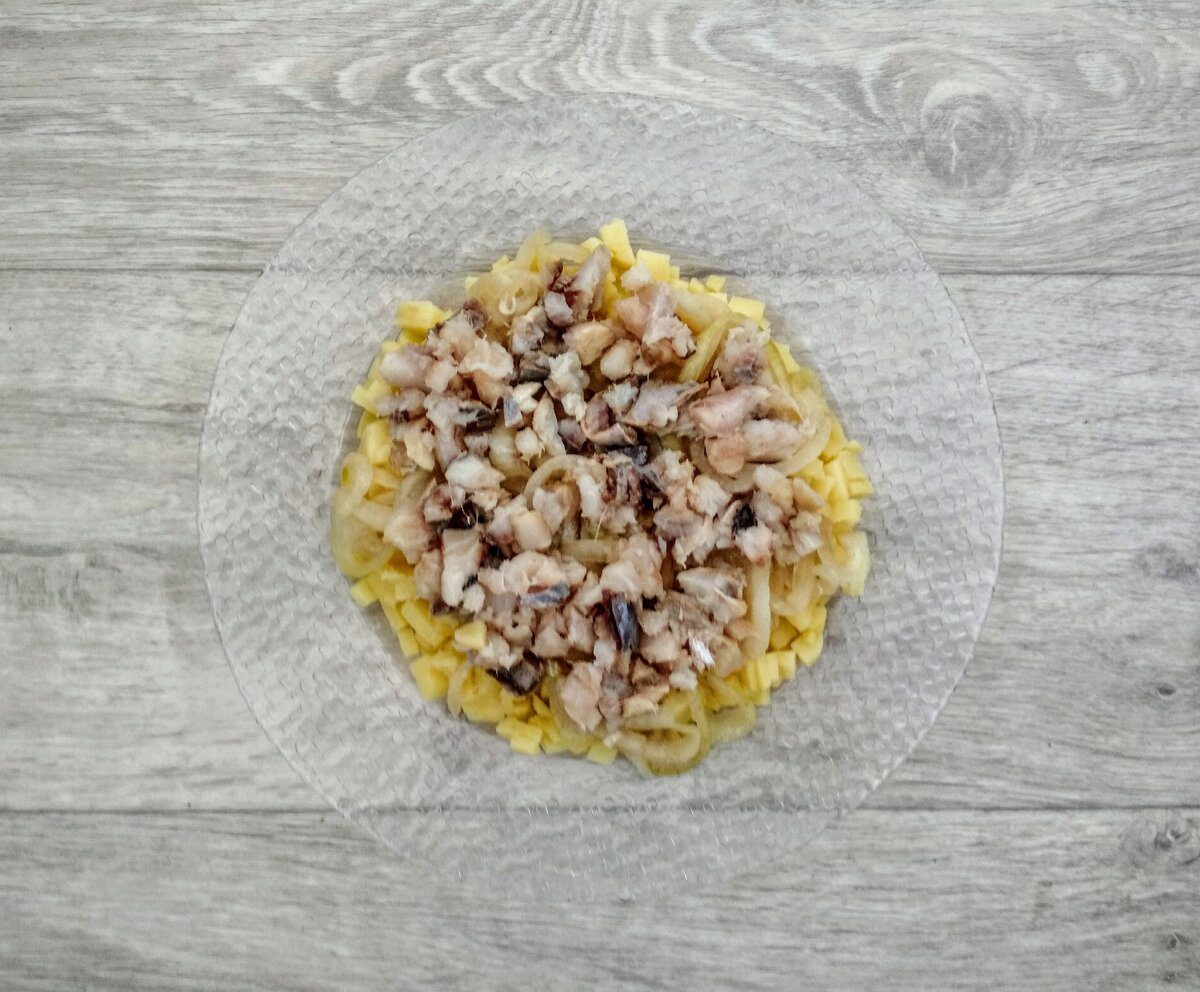 Кулінари розповіли, як приготувати смачний та корисний салат до столу без майонезу