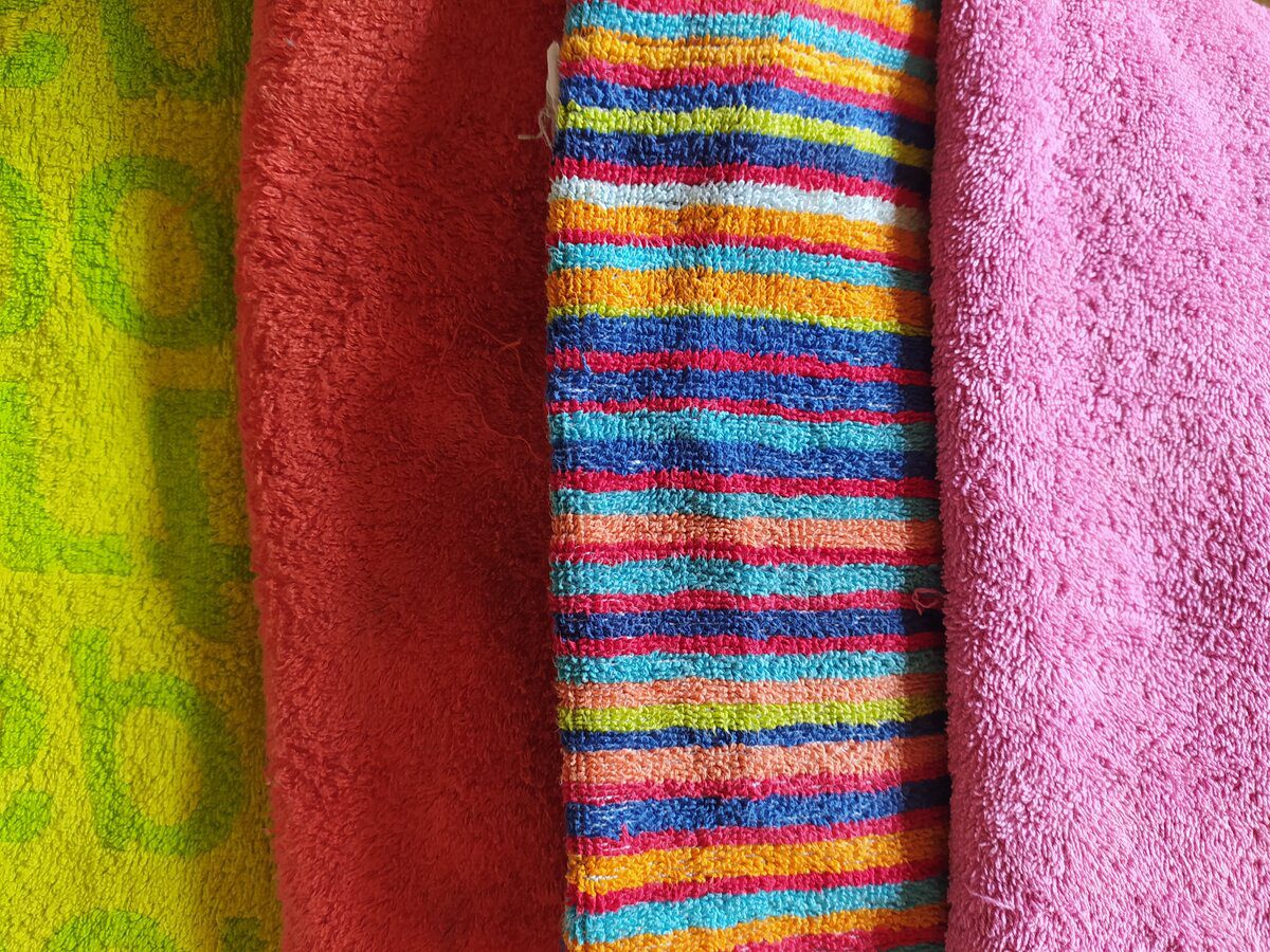 Господині розповіли, який існує спосіб оновити старі рушники, аби не викидати їх на смітник