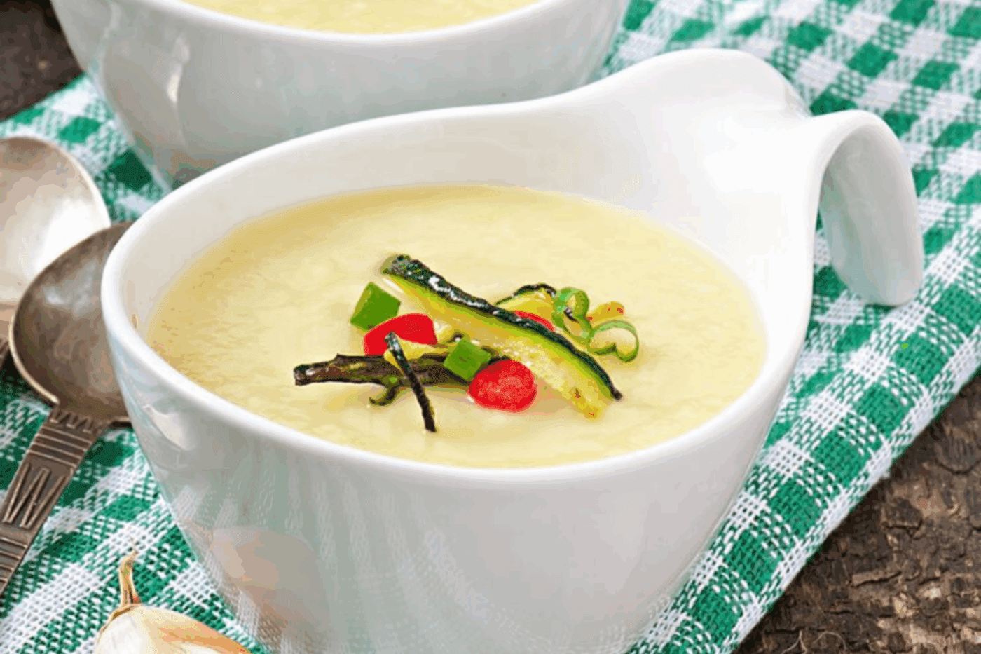 Кулінари розповіли, як приготувати кабачковий суп – покроковий рецепт