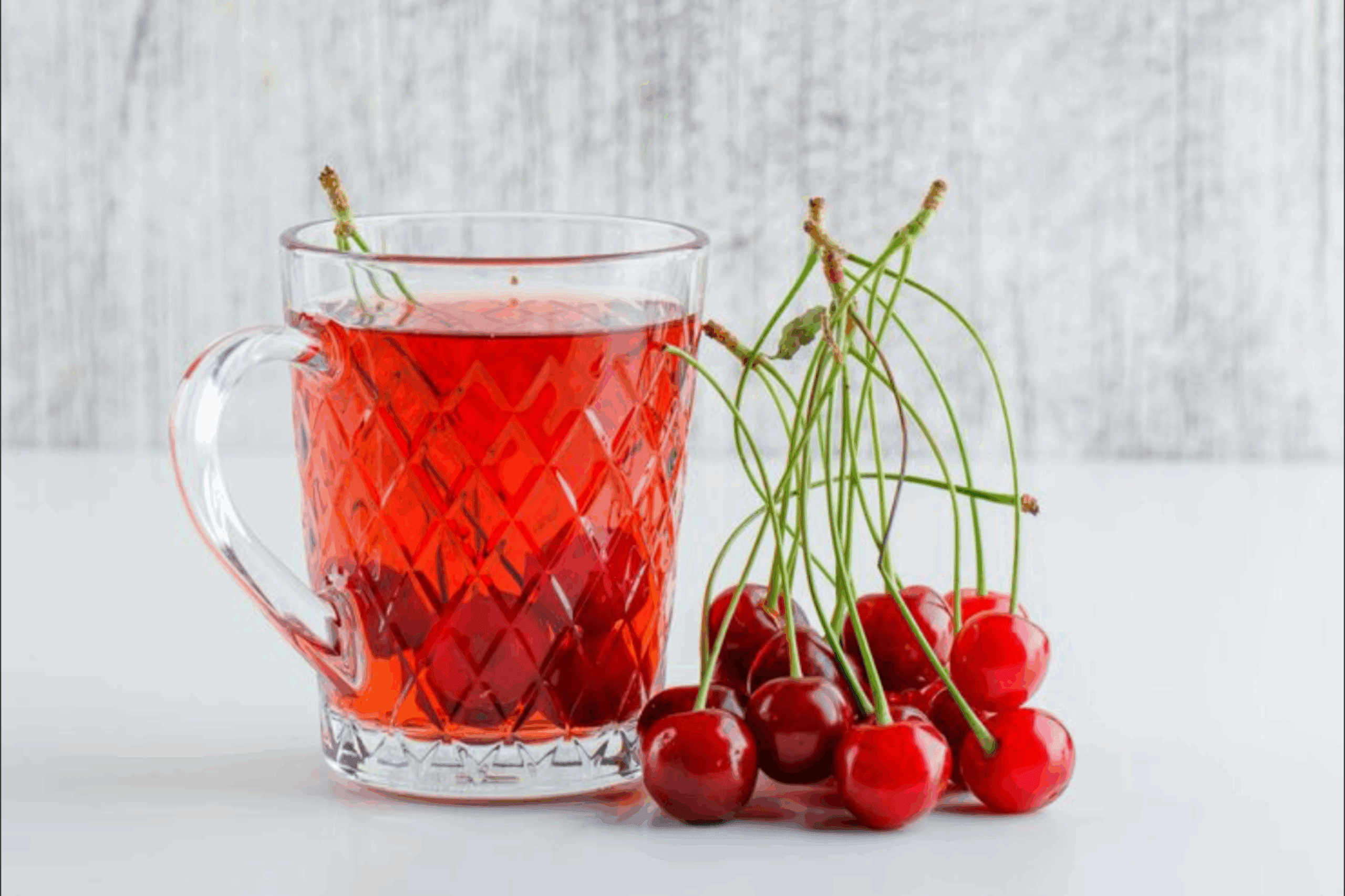 Господині розповіли, що треба зробити з вишнями перед їх заморожуванням