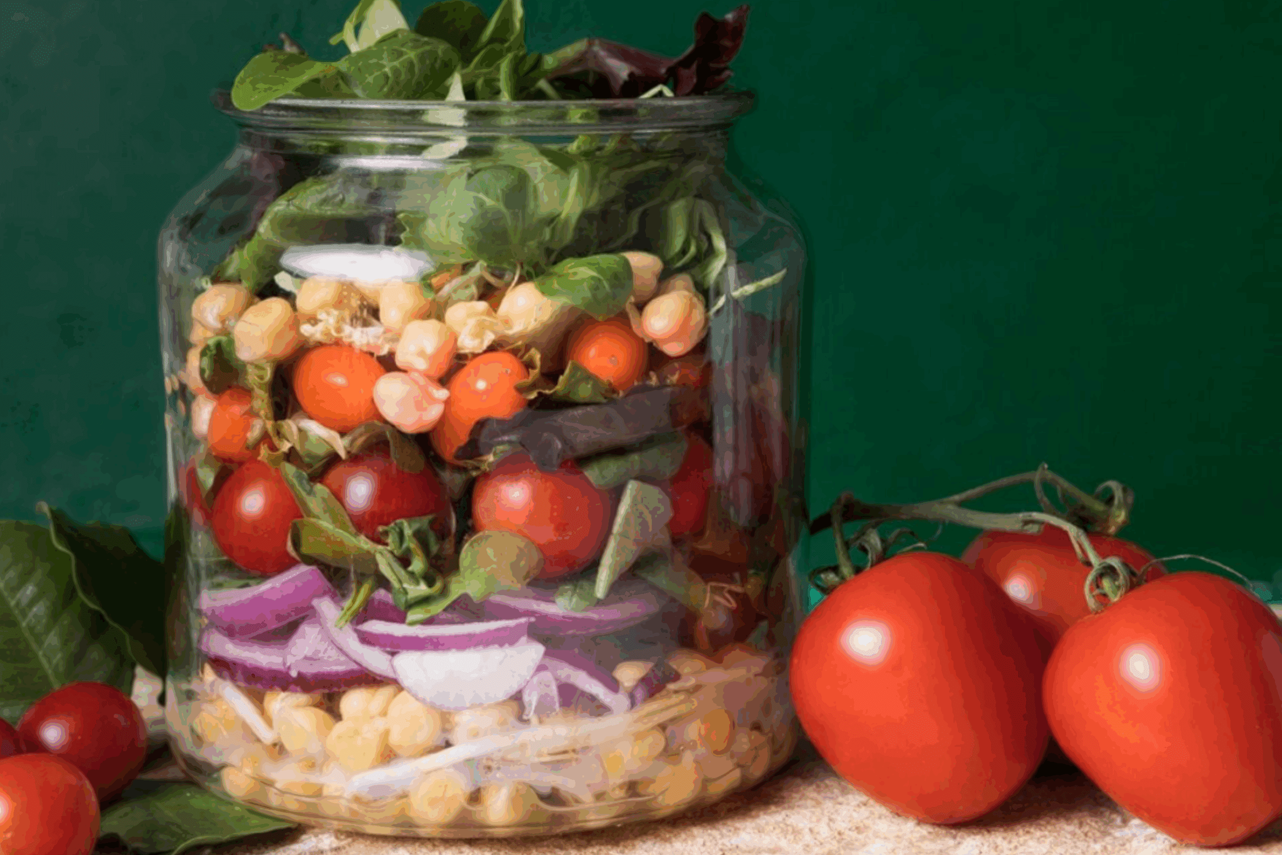 Кулінари розсекретили рецепт овочевої заправки на зиму для будь-яких страв