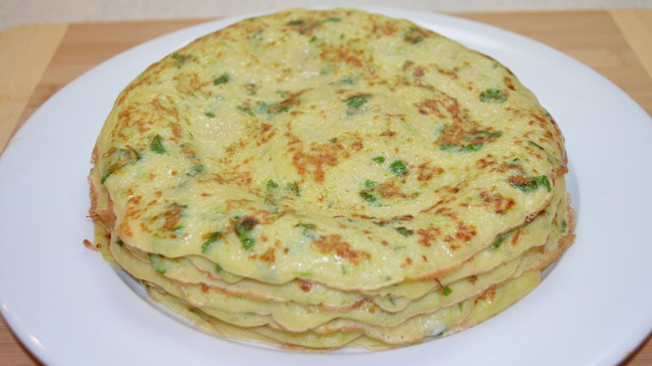 Кулінари розповіли, як приготувати смачні млинці з кабачків на обід чи просто перекус