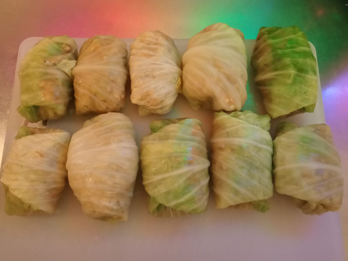 Господині поділились рецептом незвичайної начинки в голубці, яка підкорить серця їдоків