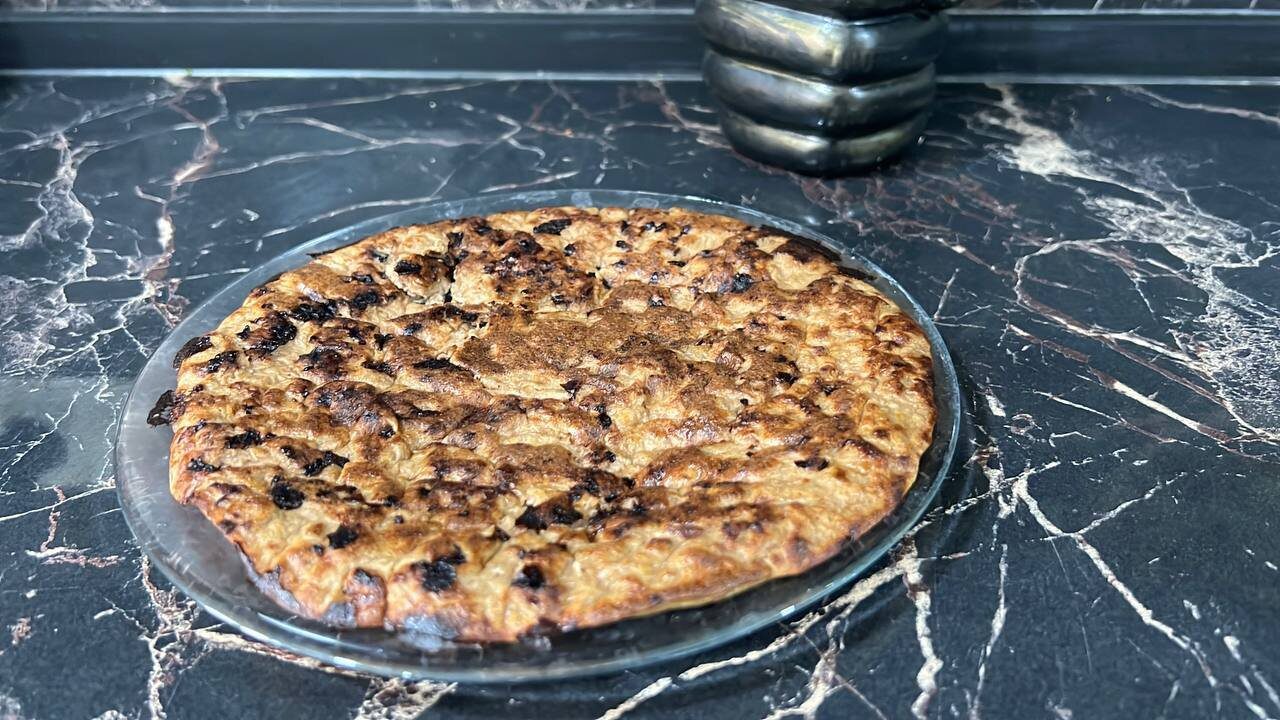 Господині розповіли, як швидко приготувати смачний печінковий торт нашвидкуруч