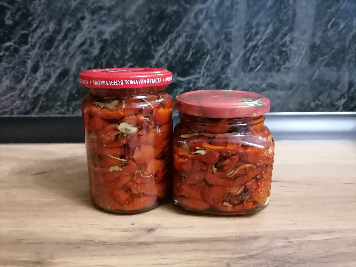 Експерти розповіли, як приготувати в'ялені томати в духовці без особливого клопоту й витрат