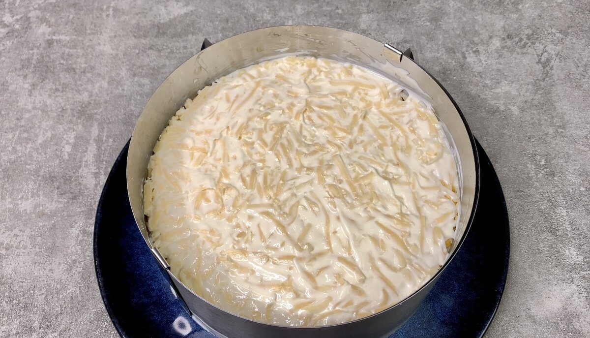 Кулінари розповіли, як приготувати смачний салат із копченою куркою до святкового столу