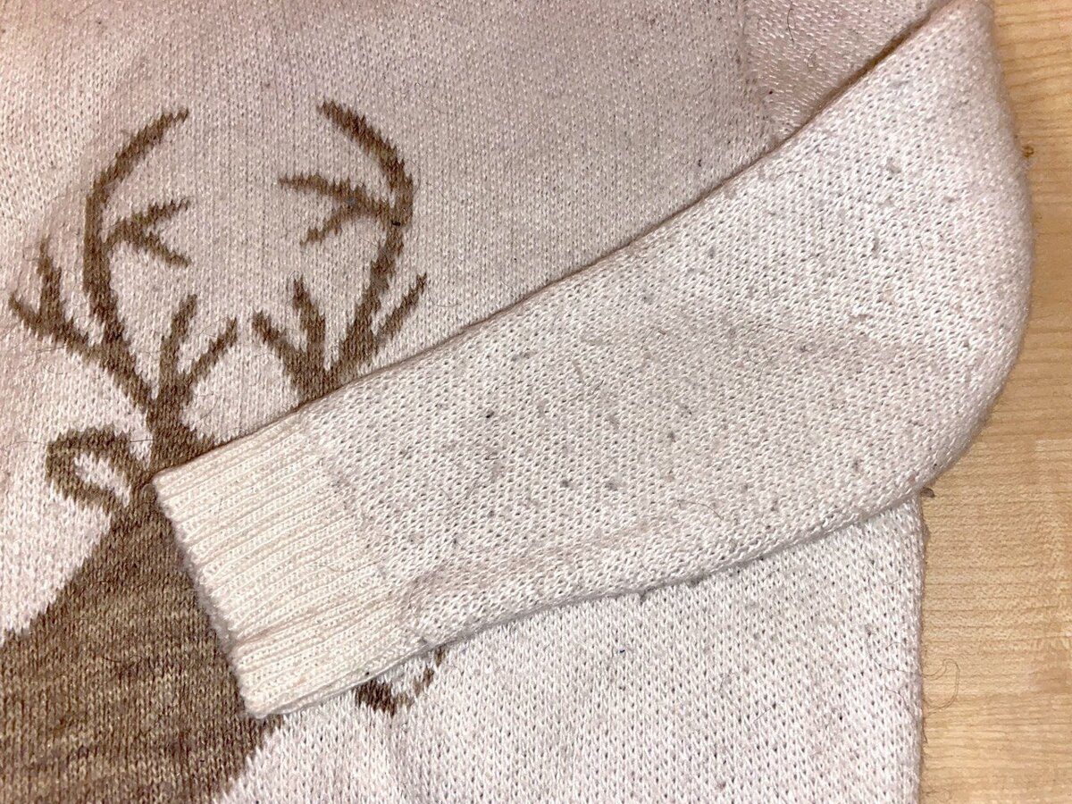 Експерти розповіли, як прибрати ковтунці на одязі без використання спеціальних інструментів