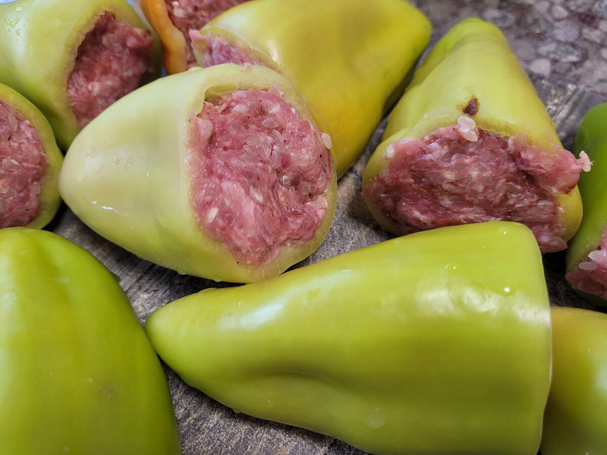 Господині поділились рецептом фаршированого перцю на зиму – простий і доступний рецепт