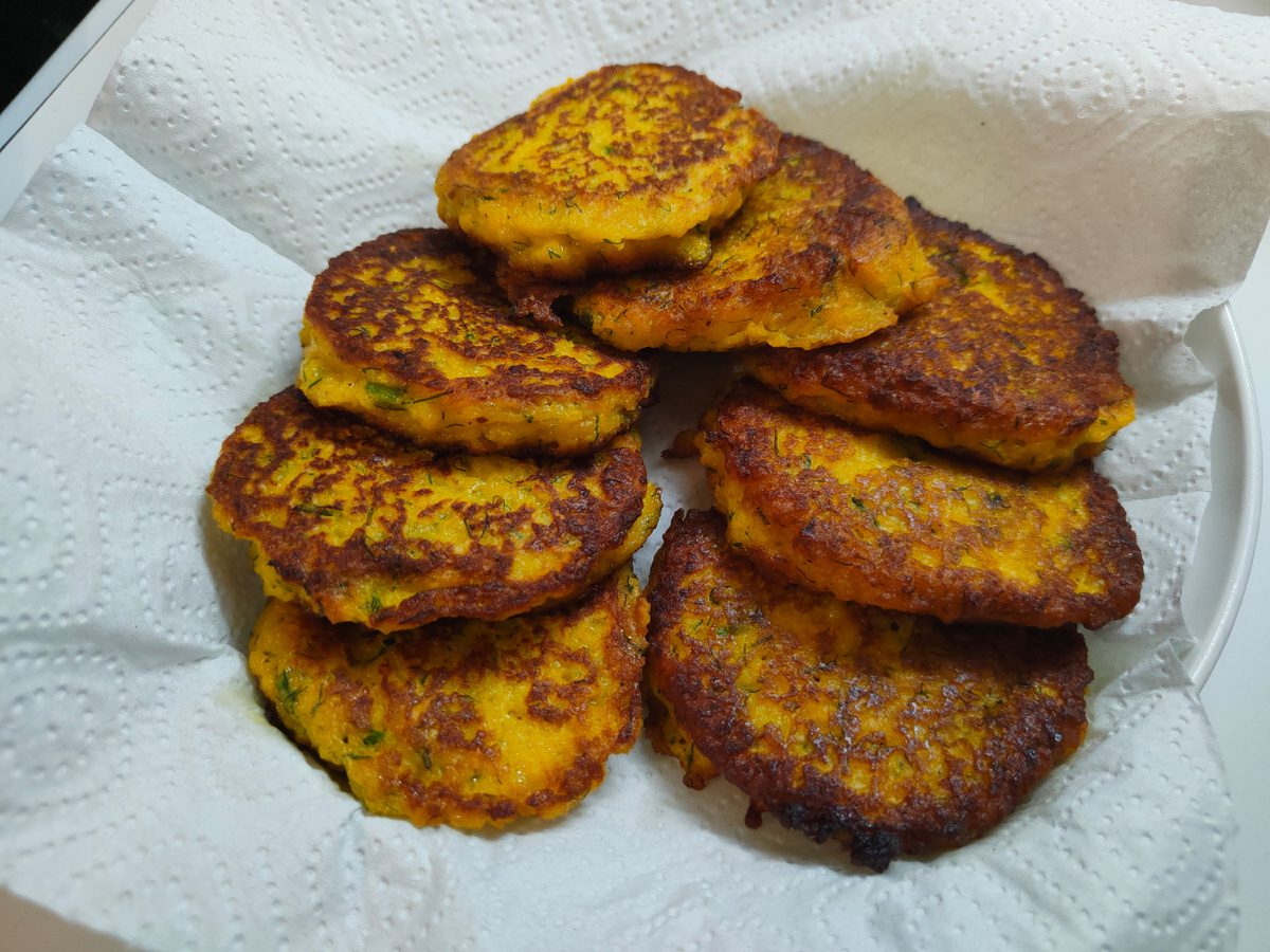 Швидкий рецепт гарбузових оладок з вівсянкою