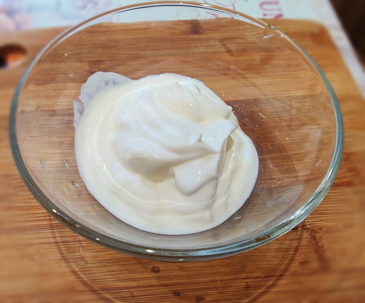 Експерти розповіли, як зі звичайного молока приготувати домашню сметану – простий рецепт