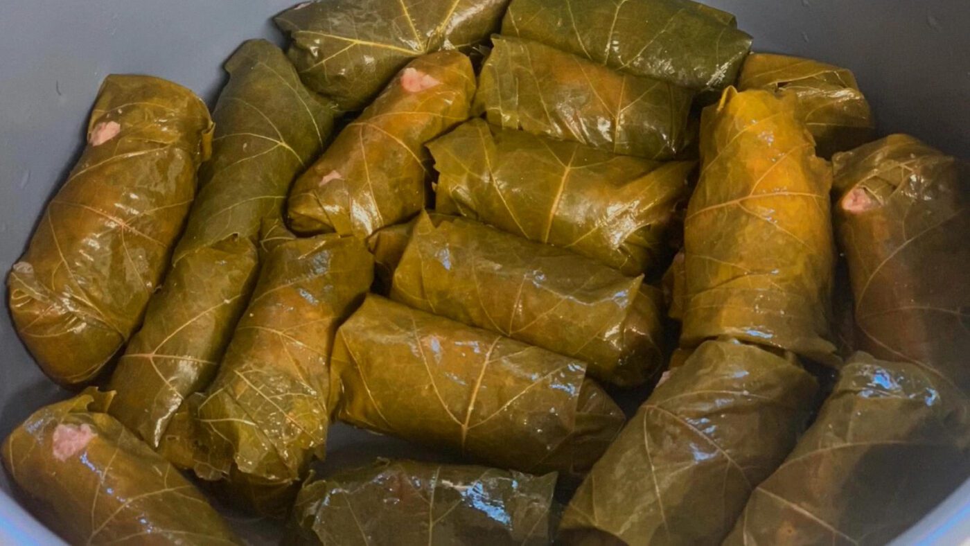 Кухарі назвали альтернативи капустяному листю для приготування голубців