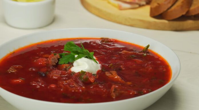 Господині розкрили секрет неймовірно смачного борщу