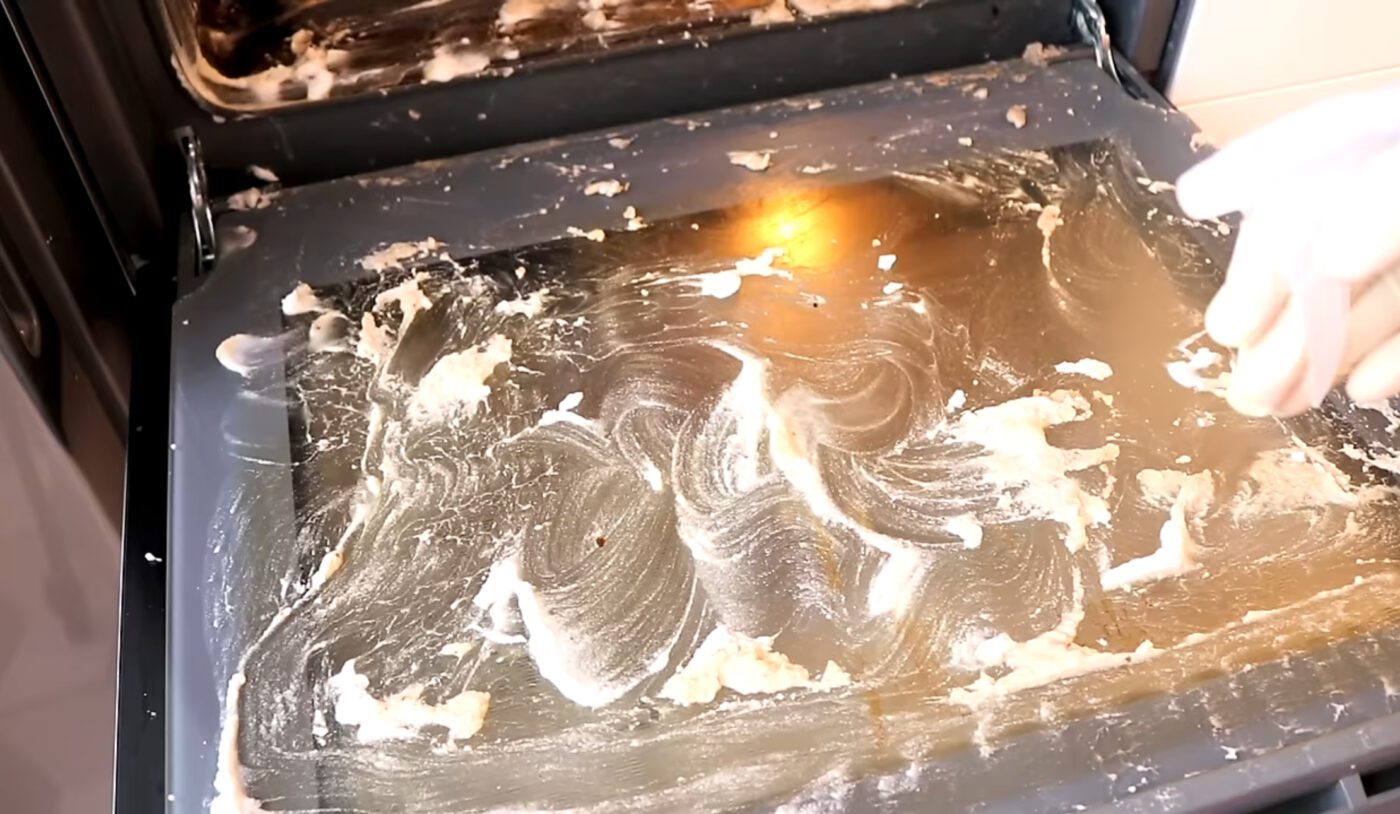 Як очистити духовку