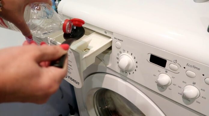 По 2 ложки цього засобу в пралку – і білизна пахне свіжістю: бабуся розповіла секрет Господині розповіли, що додати до прання, аби білизна гарно пахла