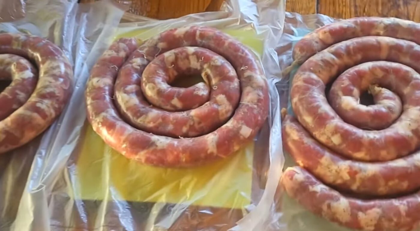 Рецепт смачної й натуральної домашньої ковбаси 