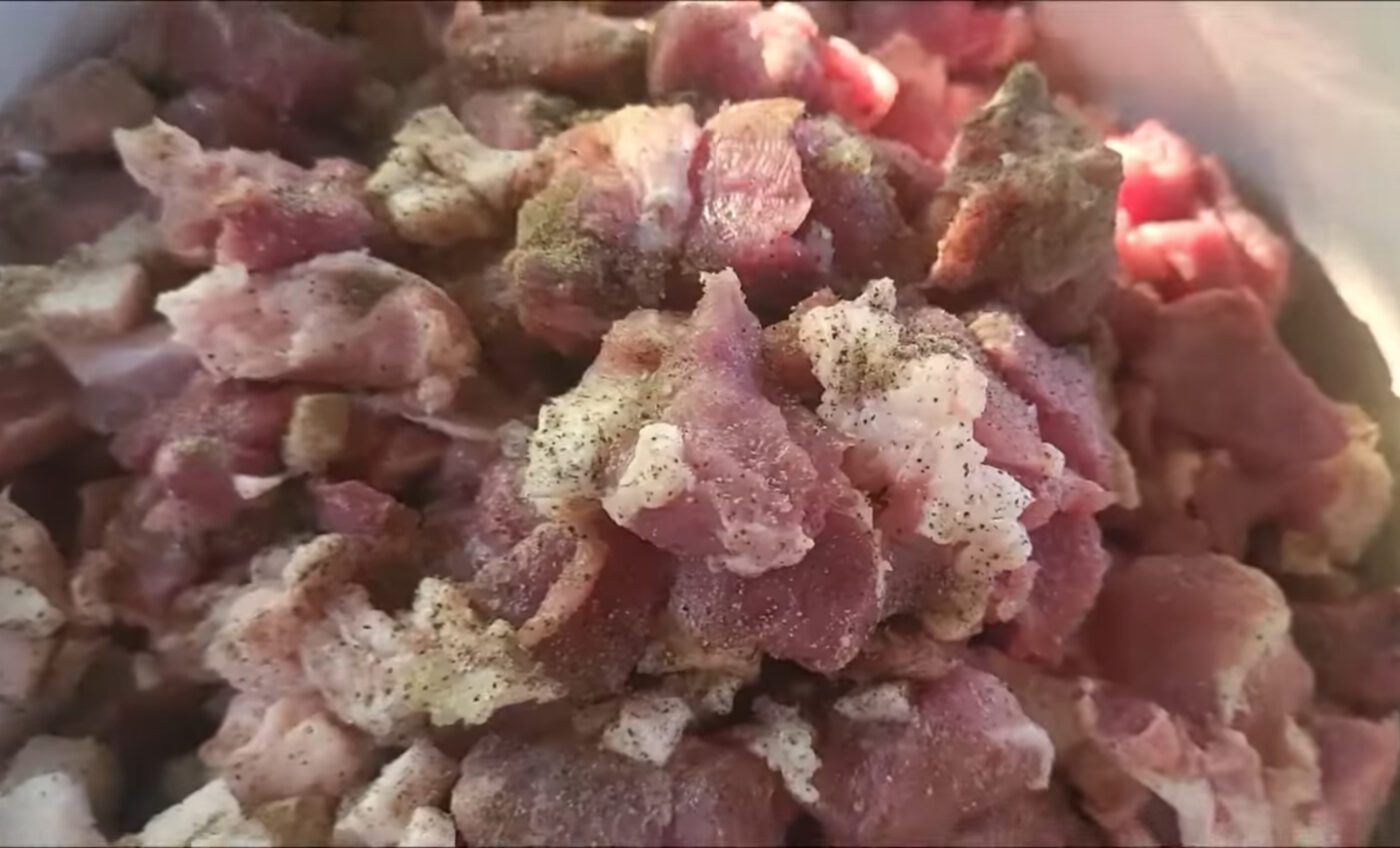 Рецепт смачної й натуральної домашньої ковбаси