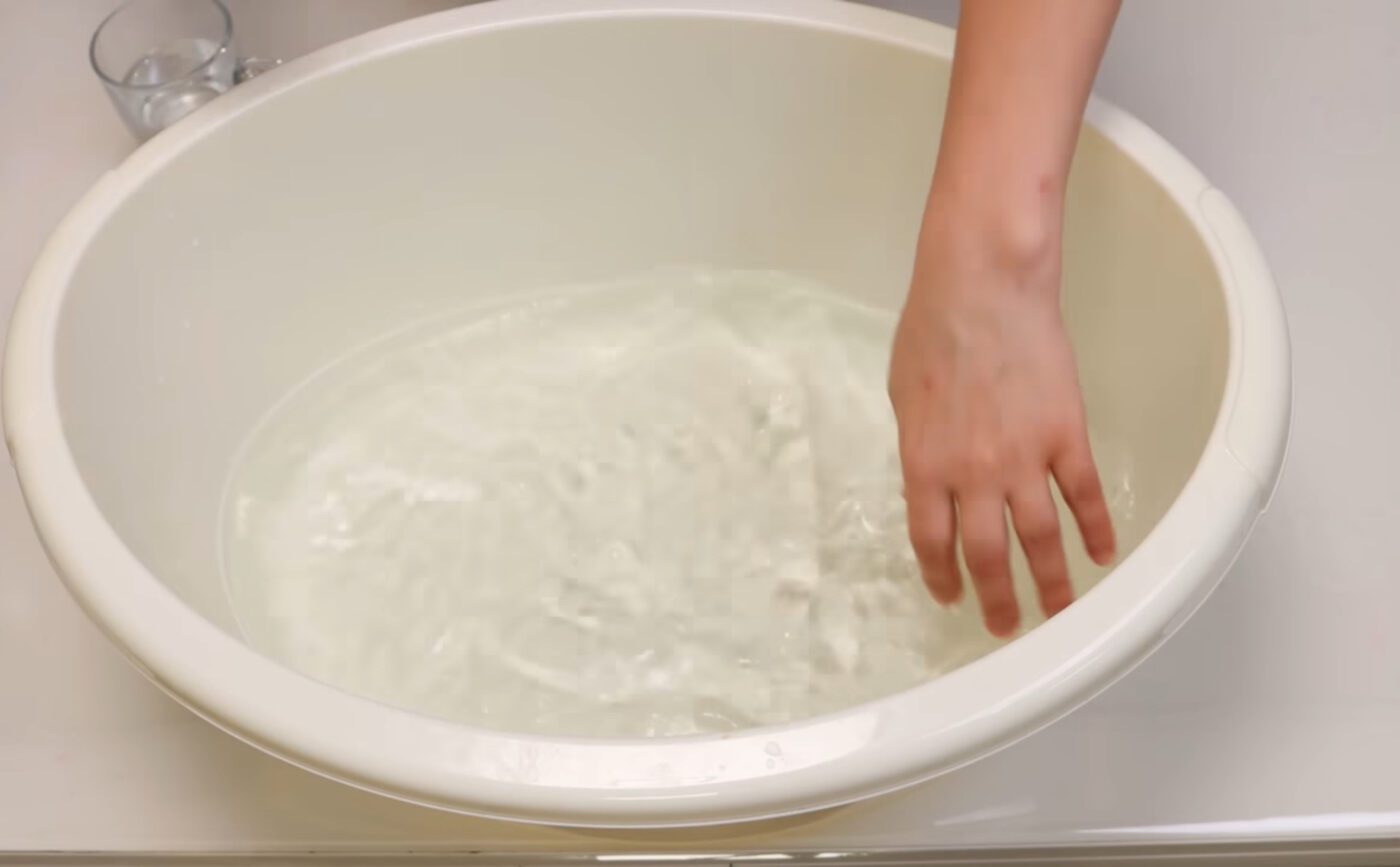 Як почистити подушки за 10 хвилин