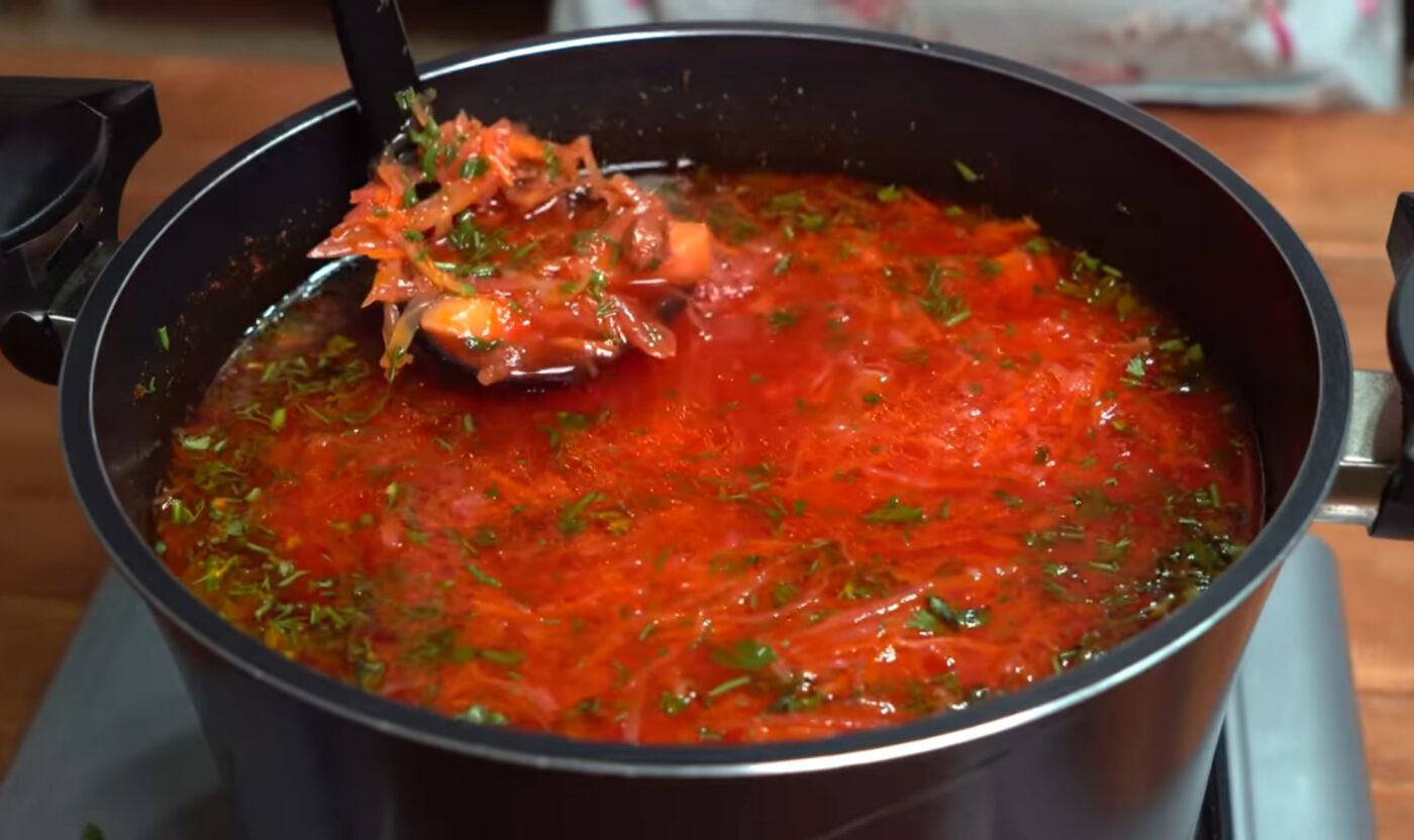 Рецепт смачного борщу без буряка