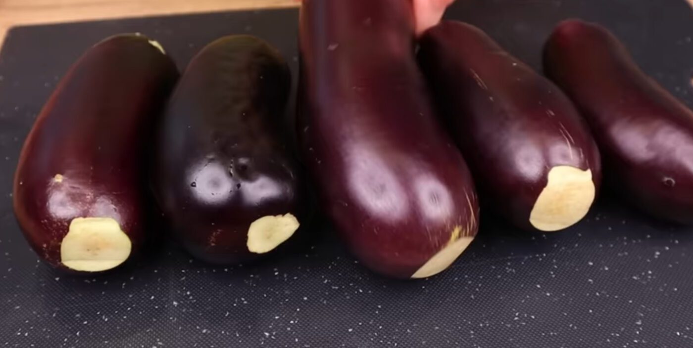 Салат-рагу із кабачків та баклажанів