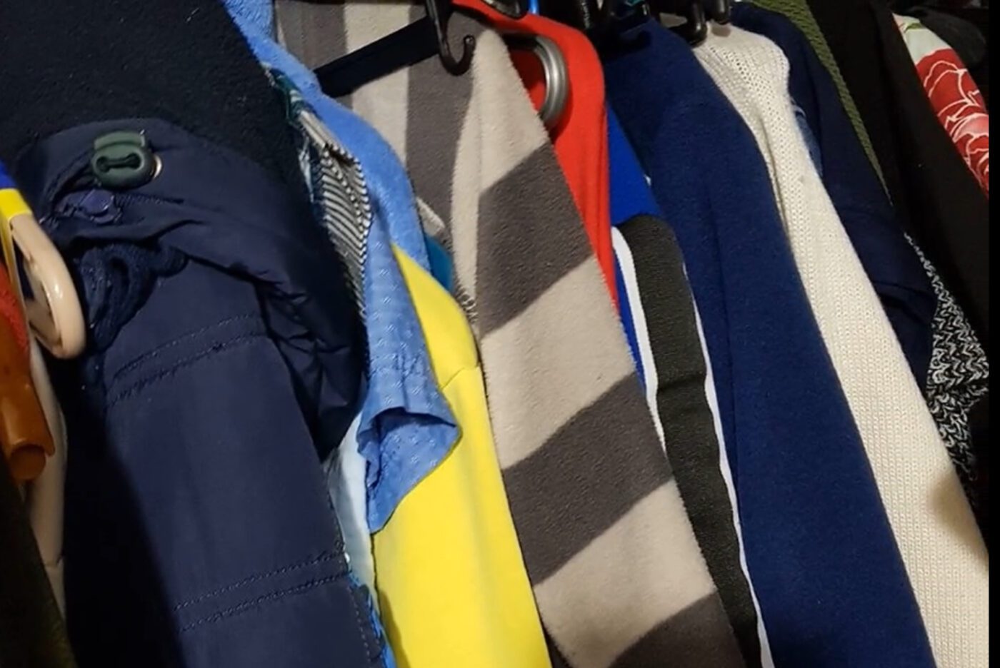 Як уникнути запаху в шафі за допомогою пакетика чаю