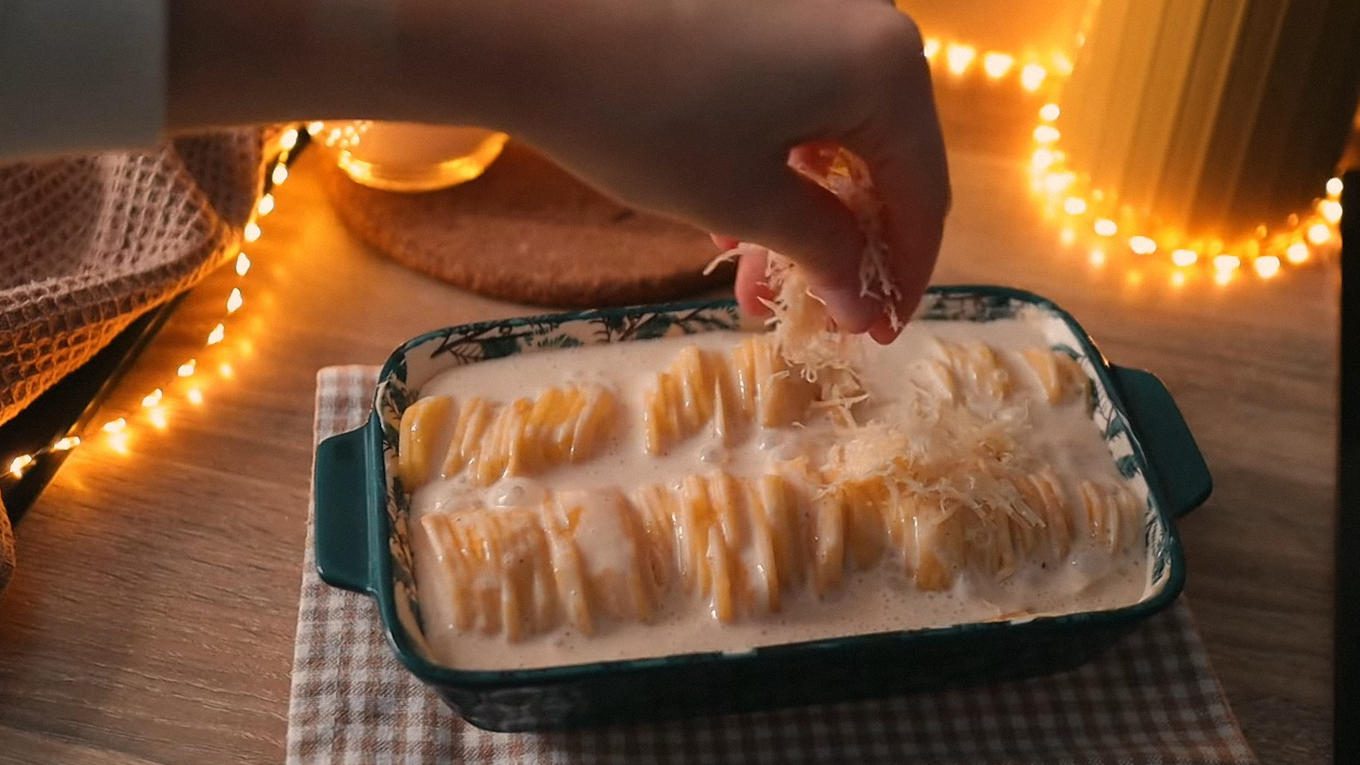 Гратен Дофінуа – класичний рецепт картоплі під соусом бешамель