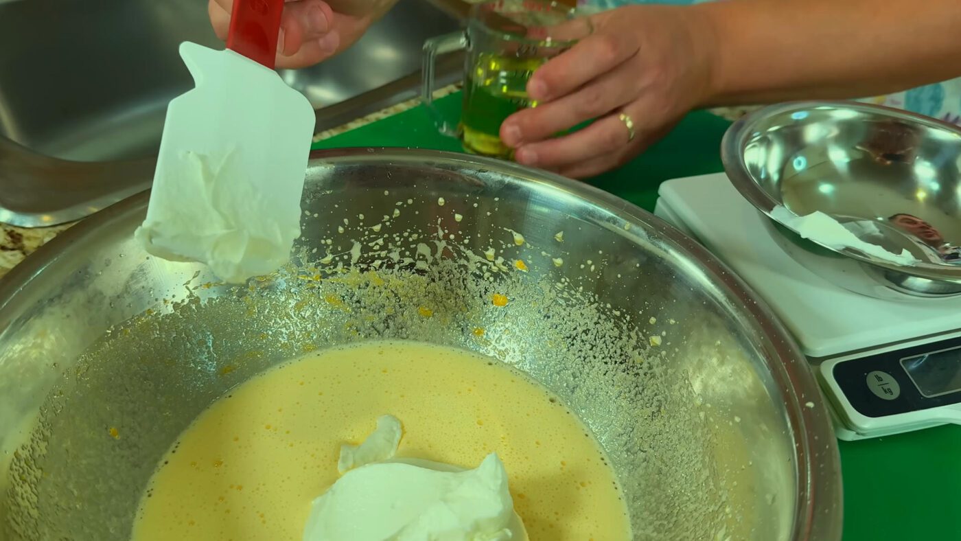 Покроковий рецепт яблучного пирога з корицею