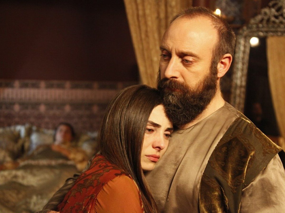 Історики розповіли, як насправді Султан Сулейман ставився до свого найстаршого сина Мустафи