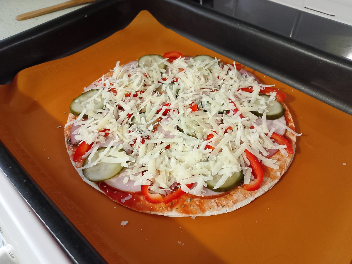 Кулінари розповіли, як приготувати смачну піцу на сніданок на лаваші замість тіста