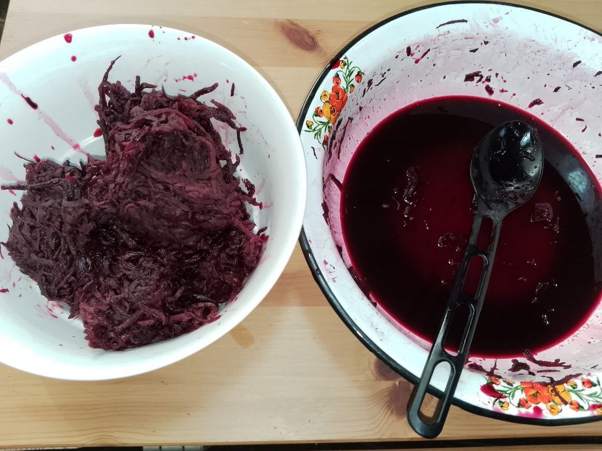 Експерти розповіли, як приготувати смачний буряк на салат без варіння та каструлі