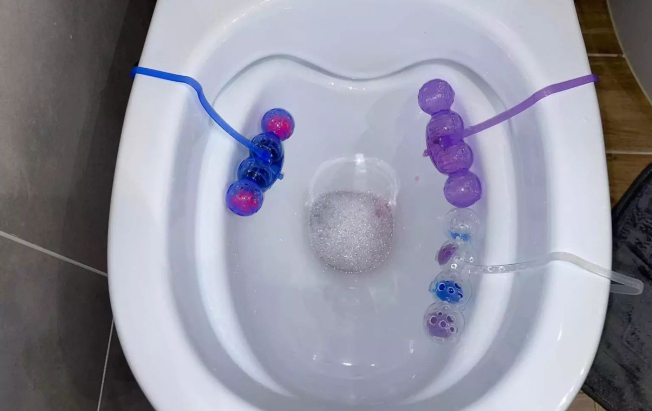 Як бюджетно та просто освіжити запах у туалеті