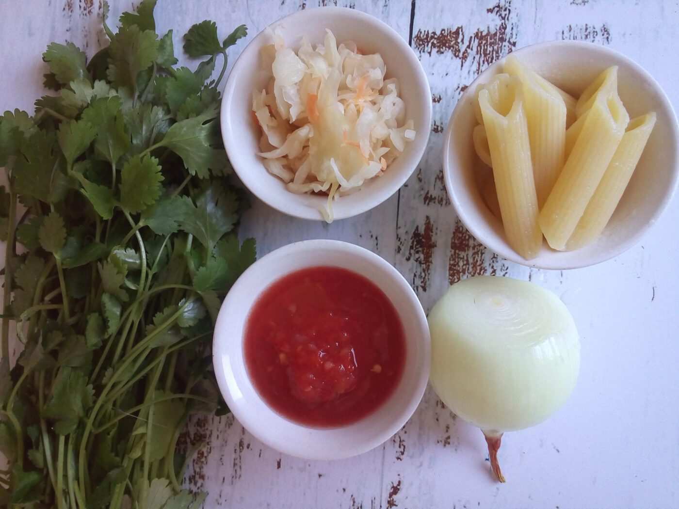 Кулінари розповіли, як приготувати смачні макарони на вечерю з мінімуму продуктів і без клопоту