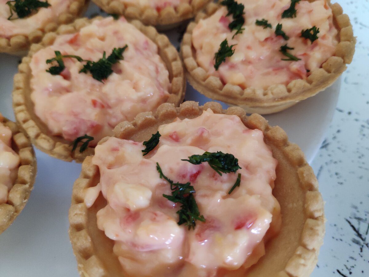 Господині розповіли, як приготувати смачну закуску до новорічного столу з простих продуктів