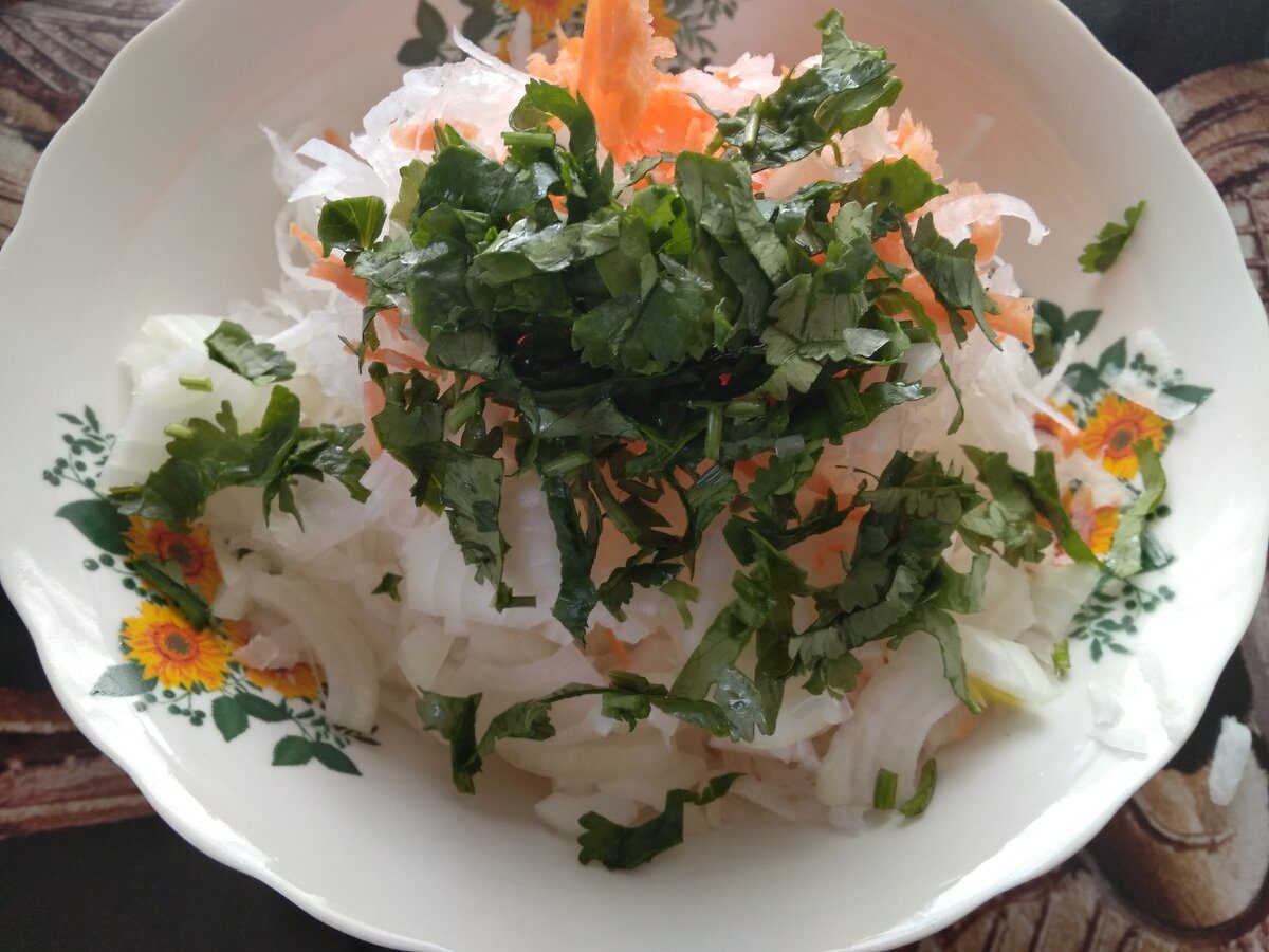 Кулінари розповіли, який салат приготувати, аби наситити організм корисними вітамінами