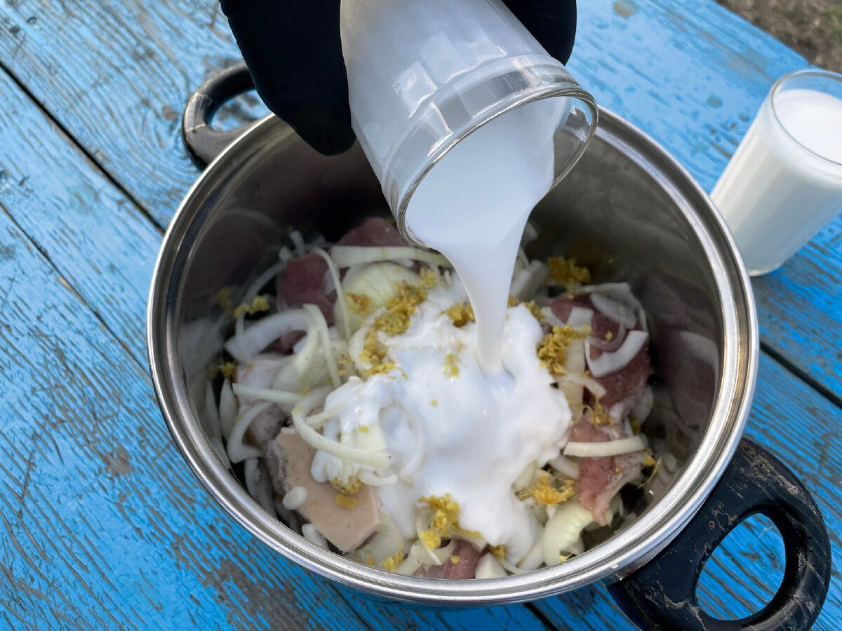 Господині розповіли, як замаринувати м'ясо на шашлик усього за пів години – легкий рецепт