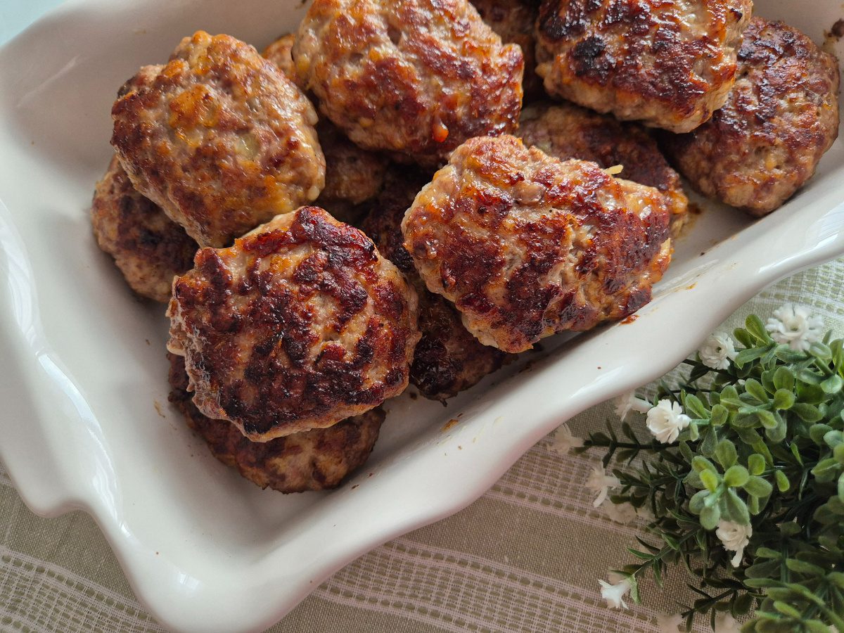 Експерти пояснили, чому котлети виходять сухими та як це виправити – поширена причина