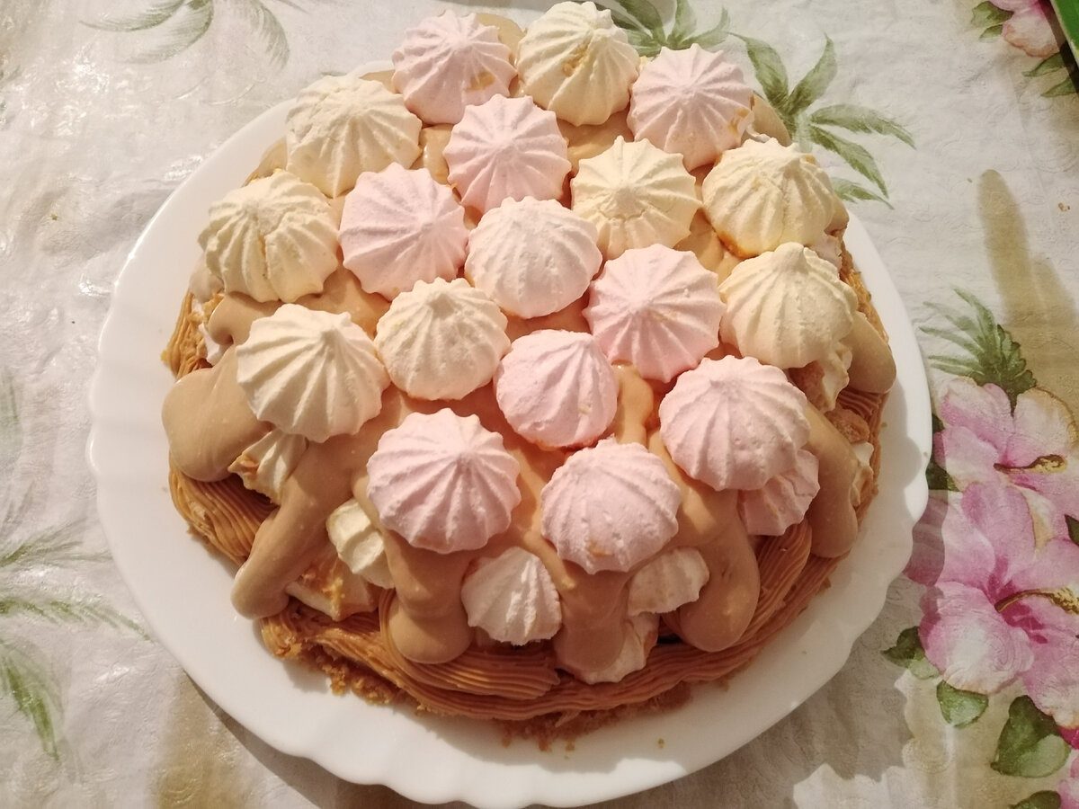 Кулінари розповіли, як приготувати смачний торт із зефіру за лічені хвилини без клопоту